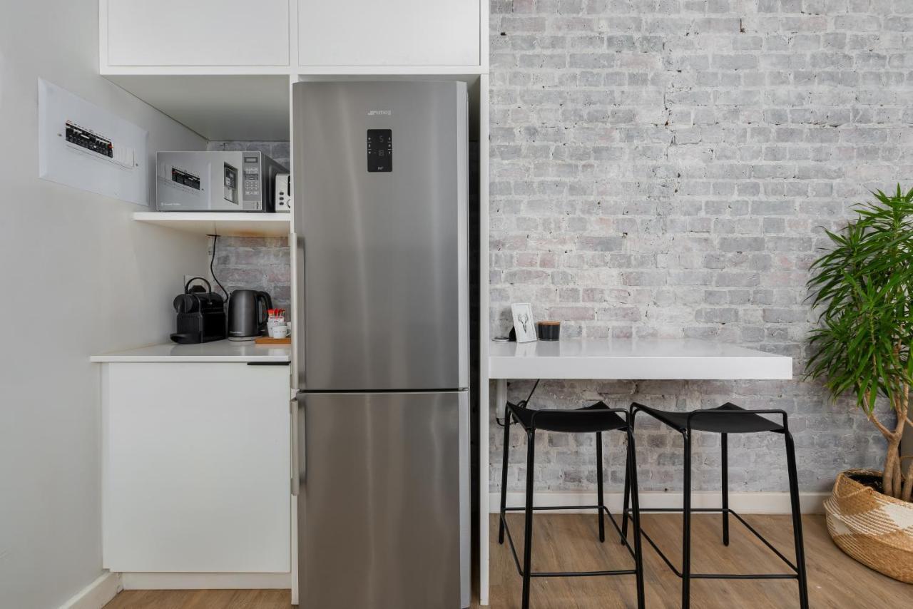 3.5 The Bijoux Apartment *
